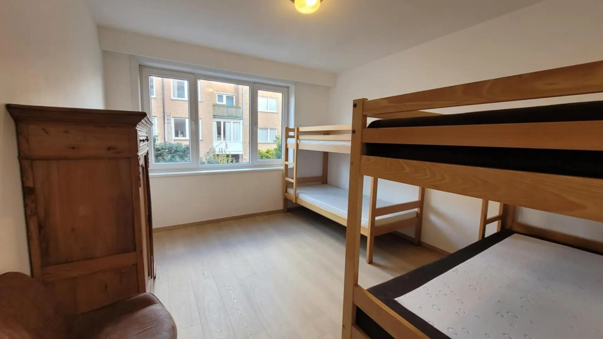 Ruim Appartement Dichtbij Zee Ostend Apartment